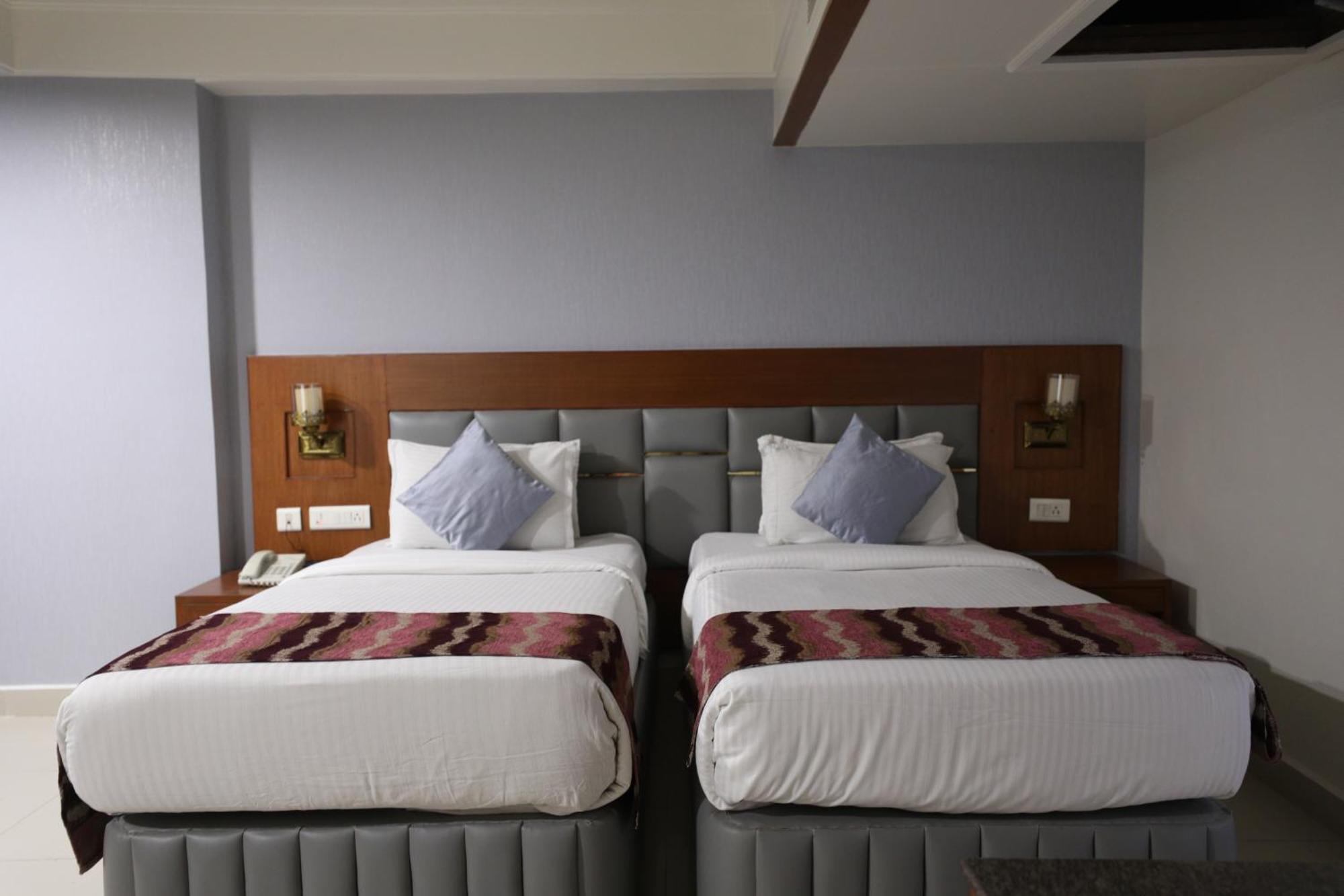 Eastin Hotels Hyderabad Exterior photo